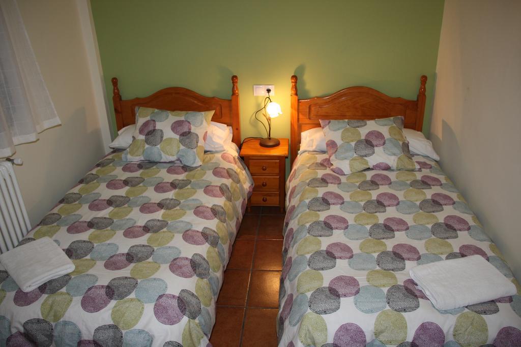 Apartamentos Rurales Gudar Gúdar Quarto foto